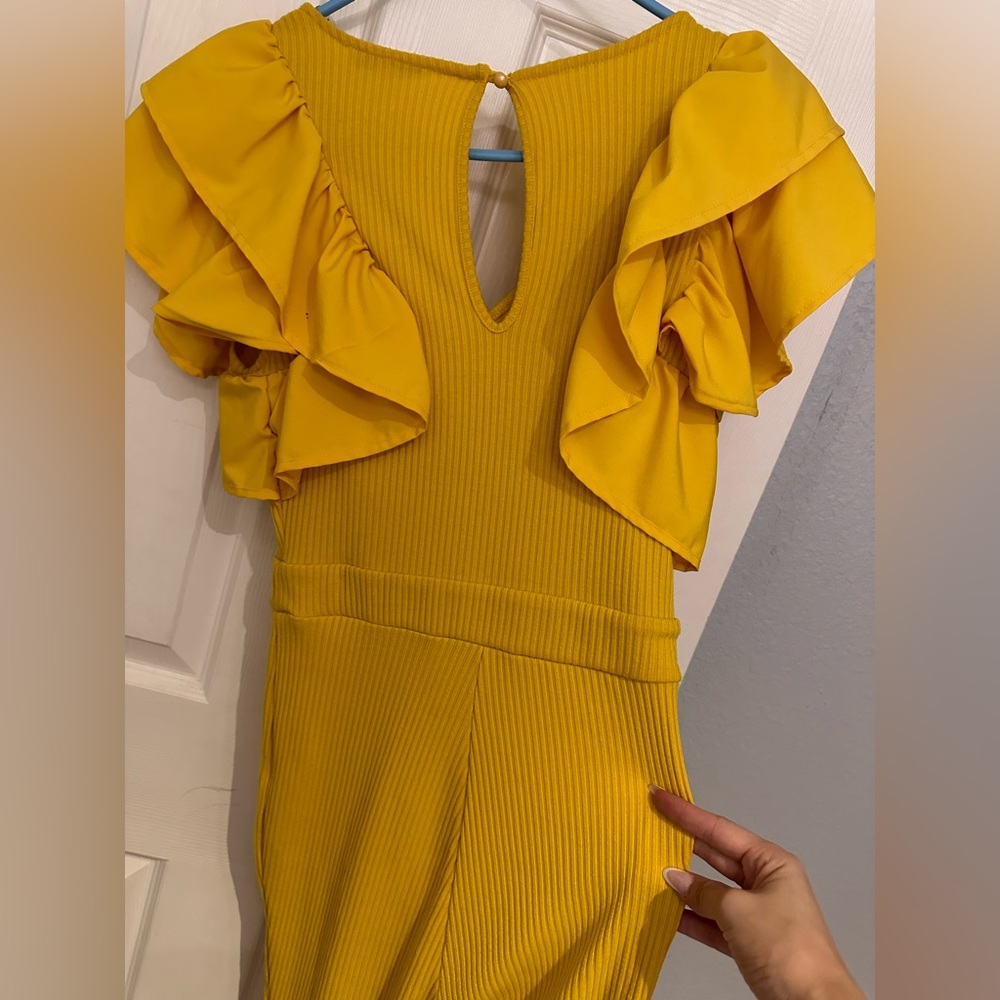 Yellow puff sleeve ribbed jumpsuit
